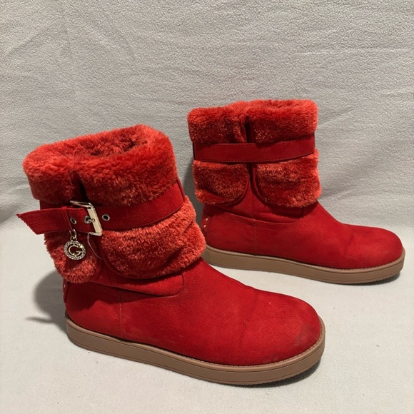 GBG Red Buckle Accent Cushioned Adlea Ankle Boots size 7 M - Picture 2 of 8